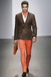 runway look thumbnail
