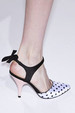 runway look thumbnail