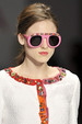 runway look thumbnail
