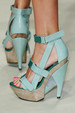 runway look thumbnail