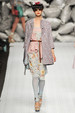 runway look thumbnail