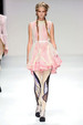 runway look thumbnail