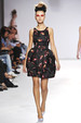 runway look thumbnail