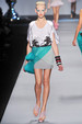 runway look thumbnail