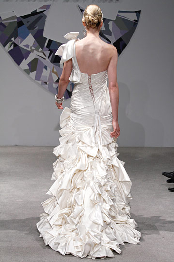 Collections Pnina Tornai for Kleinfeld Bridal 2012  18
