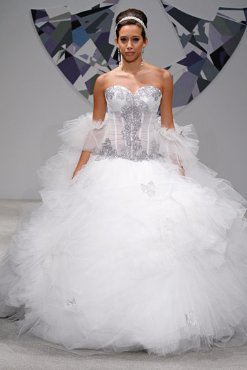 Collections Pnina Tornai for Kleinfeld Bridal 2012  31
