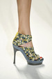 runway look thumbnail