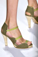 runway look thumbnail