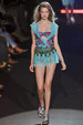 runway look thumbnail