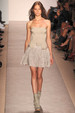 runway look thumbnail