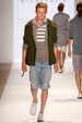 runway look thumbnail