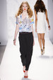 runway look thumbnail