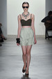 runway look thumbnail