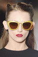 runway look thumbnail