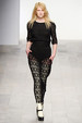 runway look thumbnail
