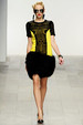 runway look thumbnail