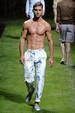 runway look thumbnail