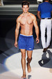 runway look thumbnail