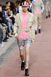 runway look thumbnail