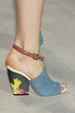 runway look thumbnail