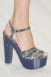 runway look thumbnail