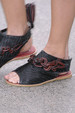 runway look thumbnail