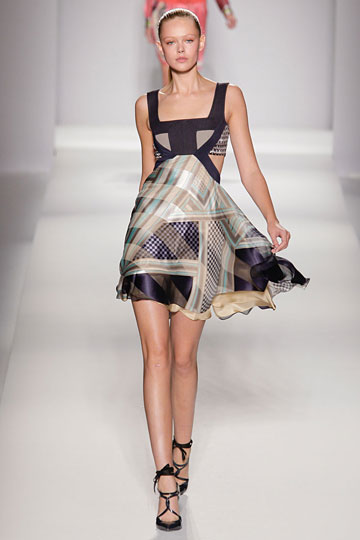 Sportmax Spring 2011 RTW :  milan billowy brown summer