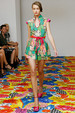 runway look thumbnail