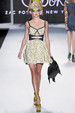 runway look thumbnail