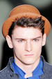 runway look thumbnail
