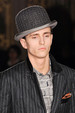 runway look thumbnail