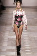 runway look thumbnail