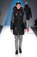 runway look thumbnail