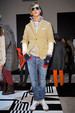 runway look thumbnail