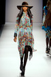 runway look thumbnail