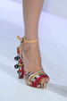 runway look thumbnail