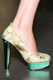 runway look thumbnail