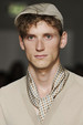runway look thumbnail