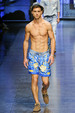 runway look thumbnail