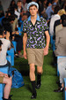 runway look thumbnail