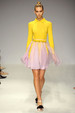 runway look thumbnail