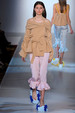 runway look thumbnail