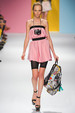 runway look thumbnail