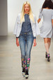 runway look thumbnail