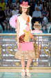 runway look thumbnail