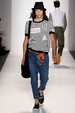 runway look thumbnail