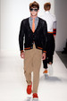 runway look thumbnail