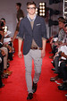 runway look thumbnail