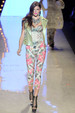 runway look thumbnail