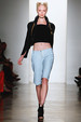 runway look thumbnail